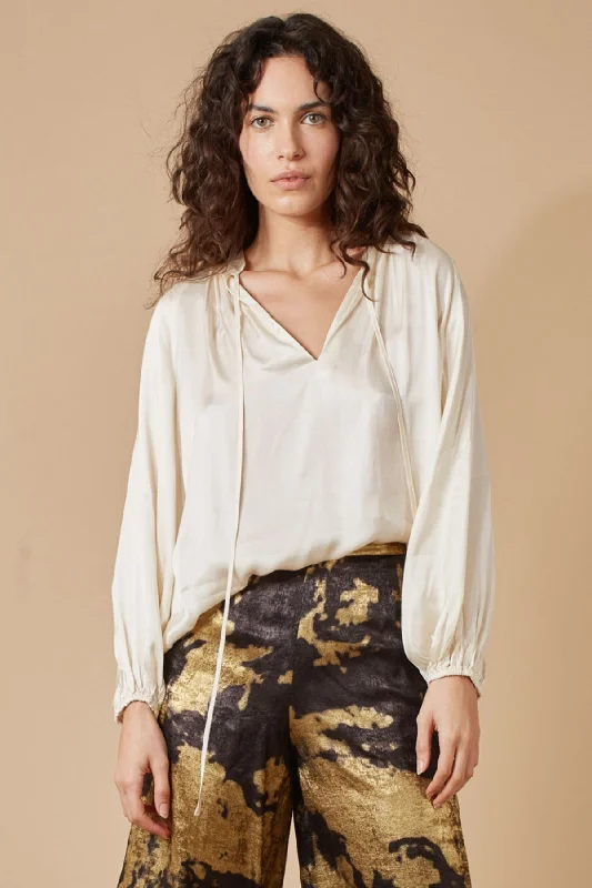 Women's Blouse with Narrow CollarMoonstruck Billow Blouse