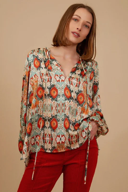 Women's Blouse with Low CollarSomebody Someday Billow Blouse