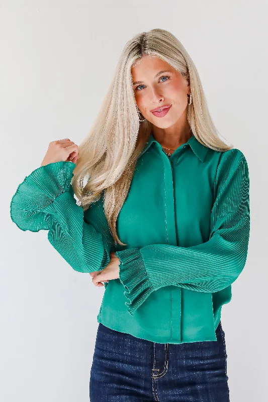 Women's Blouse with Narrow CollarUnbelievable Energy Hunter Green Plisse Blouse