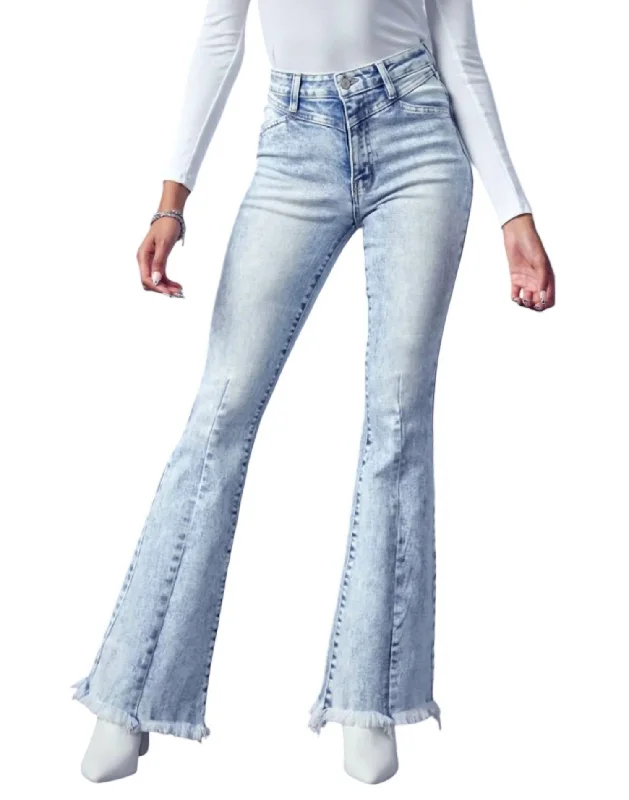 Women's Jodhpurs with V-Shaped CollarHigh Rise Flare Jeans In Ligh Wash