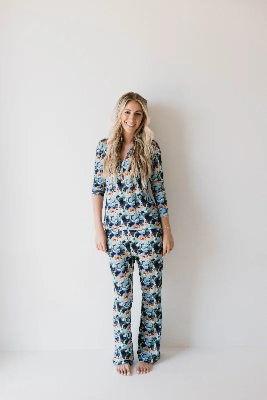 women's pajamas with a cozy, snug fit for ultimate comfortWomen's Bamboo Pajamas | Charli Print