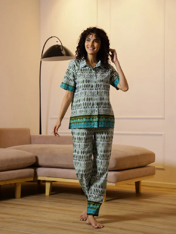 women's pajamas with a charming floral patternWomen Geometric Printed Night suit